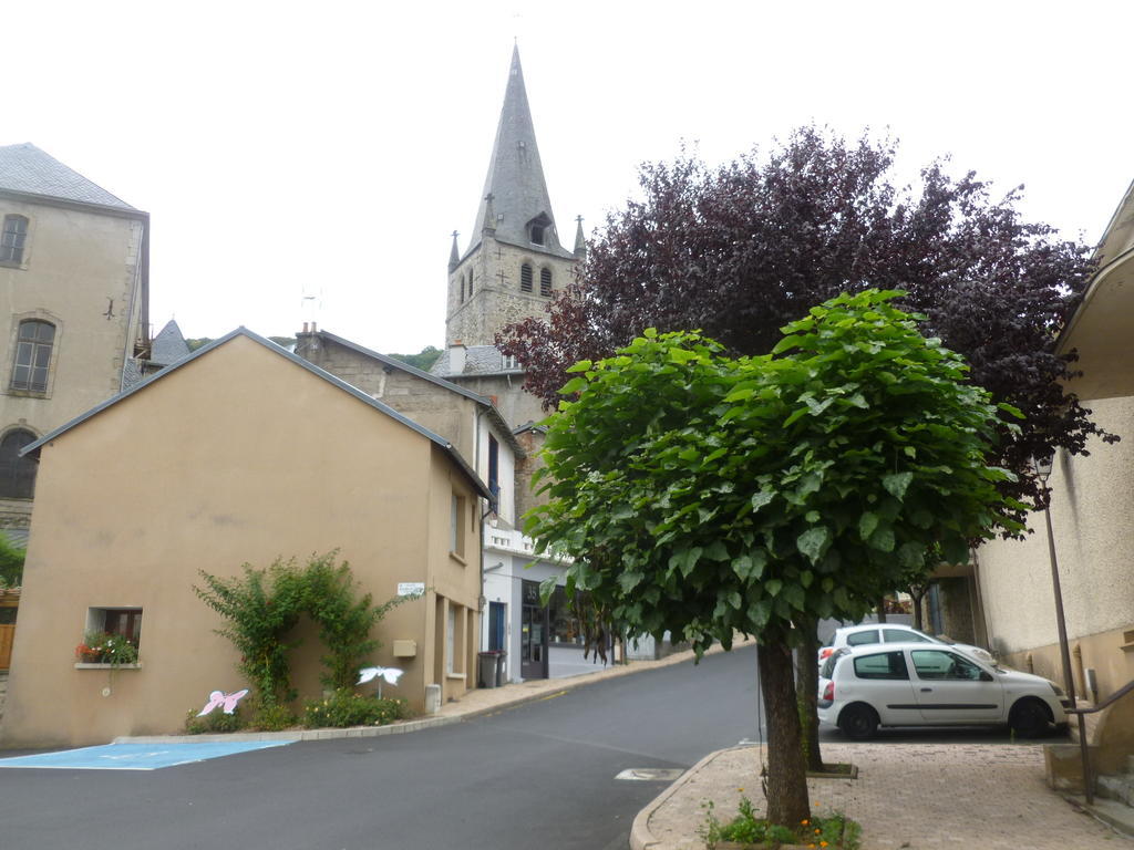 French Holiday Accommodation Bort-les-Orgues Quarto foto